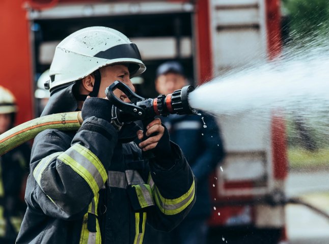 Рано-вранці у Мукачеві горів багатоквартирний будинок