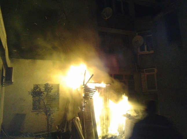 Стали відомими причини ранкової пожежі на вулиці Росвигівській
