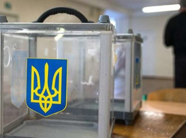 У поліції розповіли про порушення під час виборів в Ужгороді