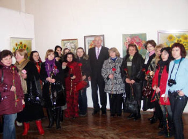 У Мукачеві відбулася виставка “Крокус 2011″