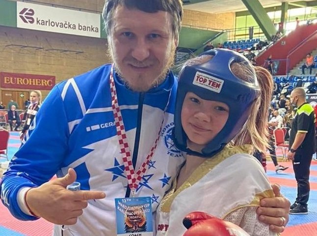 12-річна закарпатка виборола золото на Кубку Європи з кікбоксингу