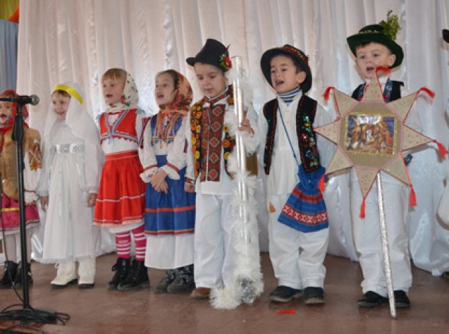 У Буштині стартував дитячий фестиваль колядок «Віфлеємська зіронька»
