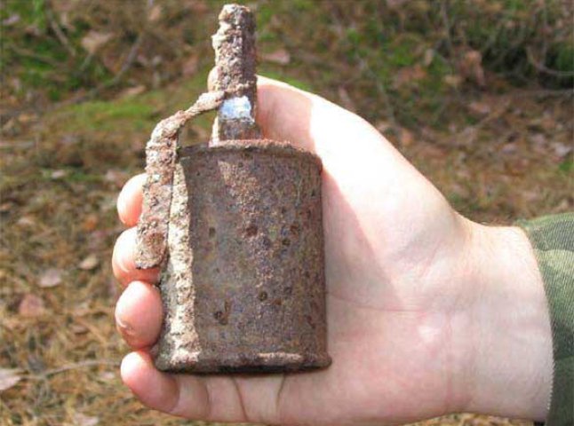 В Мукачеві знешкодили осколкову гранату