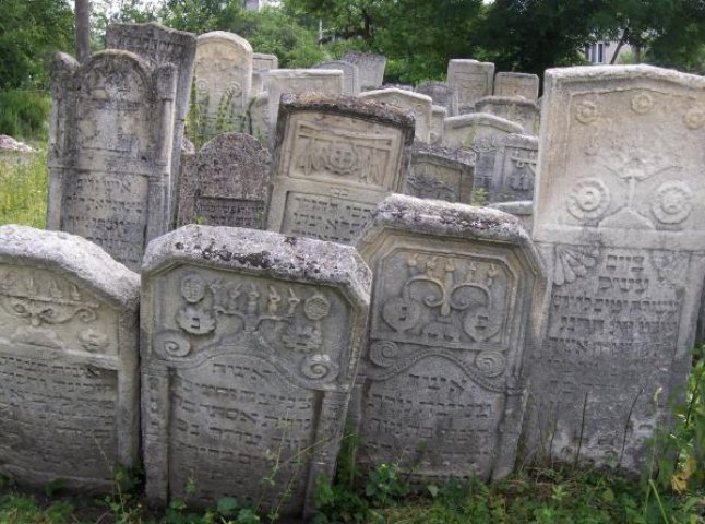 Єврейське кладовище Ужгорода міськвиконком передав одному із товариств