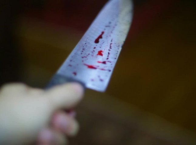 Жорстоке вбивство у Ракошині: жінка зарізала ножем свого чоловіка у день народження