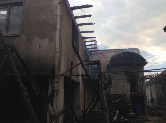 На Мукачівщині згорів будинок