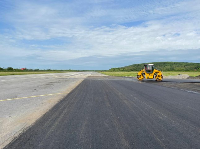 Ужгородський аеропорт готується до прийому перших рейсів