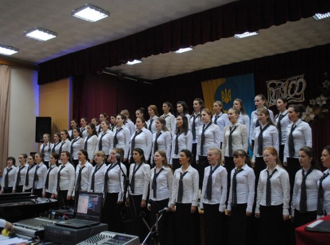Мукачівський гуманітарно-педагогічний коледж відсвяткував свою 100-ту річницю (ФОТОРЕПОРТАЖ)