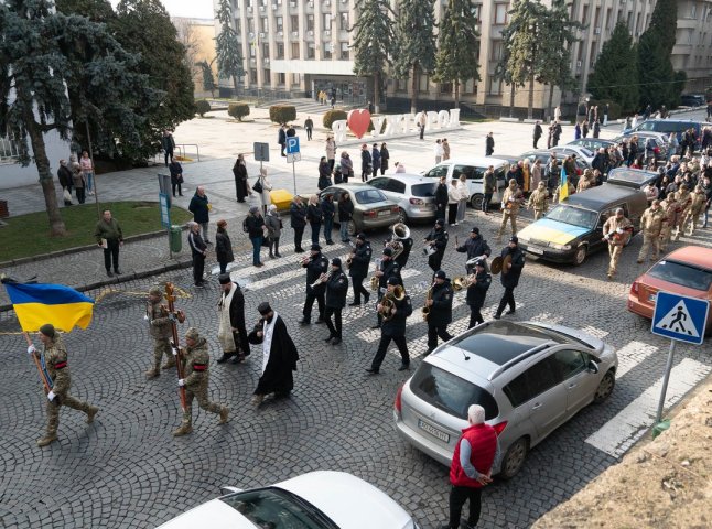 Мав багато друзів: на Закарпатті поховали воїна