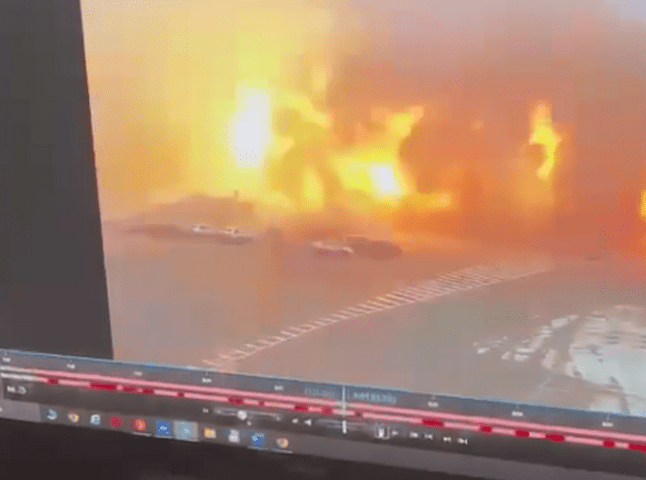 Російські окупанти завдали потужного авіаудару по Харкову: відео