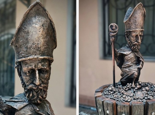 В Ужгороді встановили ще одну мініскульптурку: чим вона особлива В Ужгороді встановили ще одну мініскульптурку: чим вона особлива
