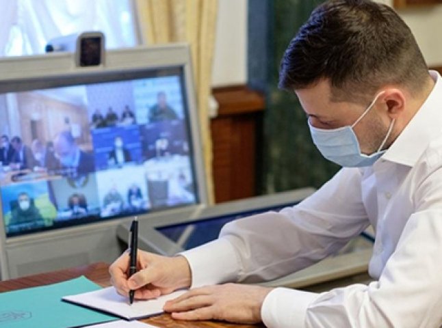 Зеленський пропонує онлайн-курси для лікарів