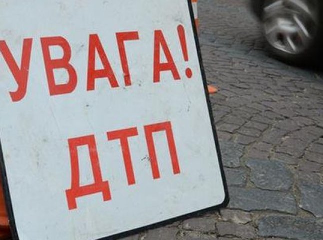 На Ужгородщині зіткнулись дві іномарки: є потерпілі