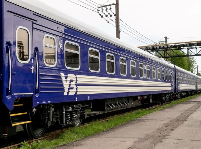 Укрзалізниця анонсувала нову послугу в поїзді на Закарпаття