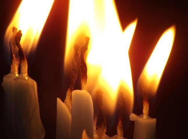 В Ужгороді попрощаються із захисником Андрієм Трещаком