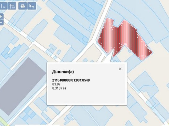 Мукачівські депутати віддали за безцінь земельну ділянку в самому центрі міста (ФОТО)
