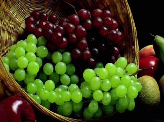 На Чорній горі росте 95 сортів столового винограду