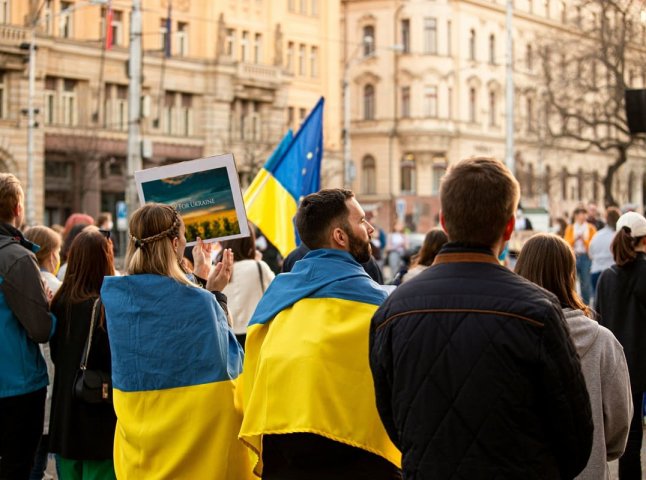 Студентів не випустять за кордон — хто в списку «невиїзних», а для кого є винятки