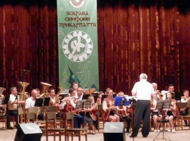 Юні музиканти з Іршавщини повернувлись додому лауреатами фестивалю-конкурсу оркестрів на Прикарпатті
