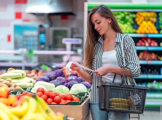 Названо продукти, які першими подорожчають у разі тривалих відключень Названо продукти, які першими подорожчають у разі тривалих відключень
