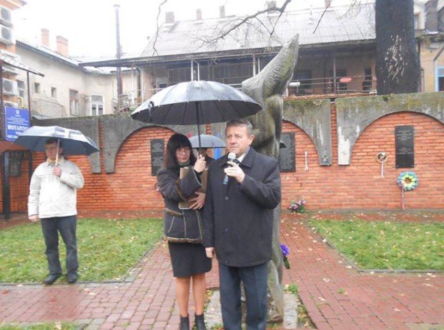 У Мукачеві вшанували пам’ять жертв сталінських репресій