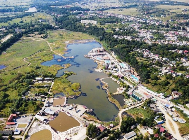 Про відоме закарпатське селище зняли туристичну програму