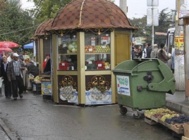 В Ужгороді побудують 77 кіосків та ларків (ВІДЕО)