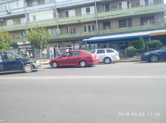 ДТП в Ужгороді: зіткнулися два автомобілі