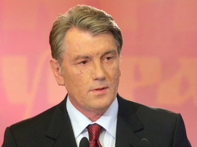 Ющенко в Ужгороді порівняв себе з Черчілем та Аристотелем