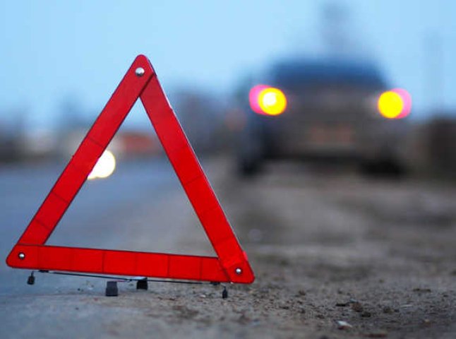 Аварія у Мукачеві: чотирьох людей забрала швидка. Один чоловік у важкому стані