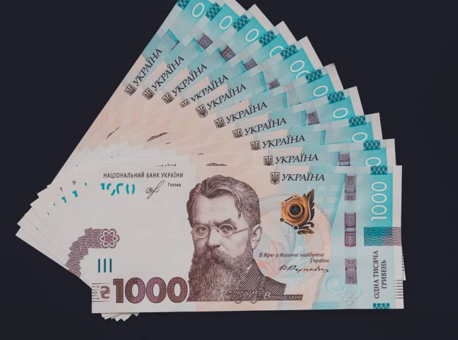 Уряд прогнозує ріст зарплат: коли українці отримуватимуть в середньому 39 тисяч