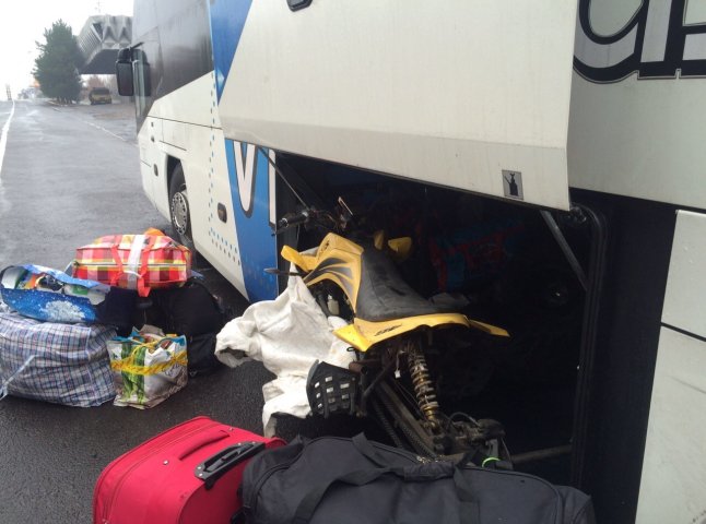 В автобусі «Прага – Драгово» виявили неочікувану знахідку