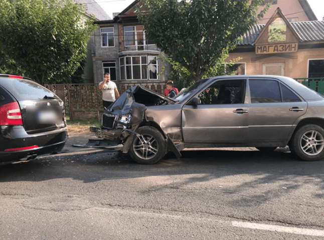 Вранці у Мукачеві сталася масштабна аварія