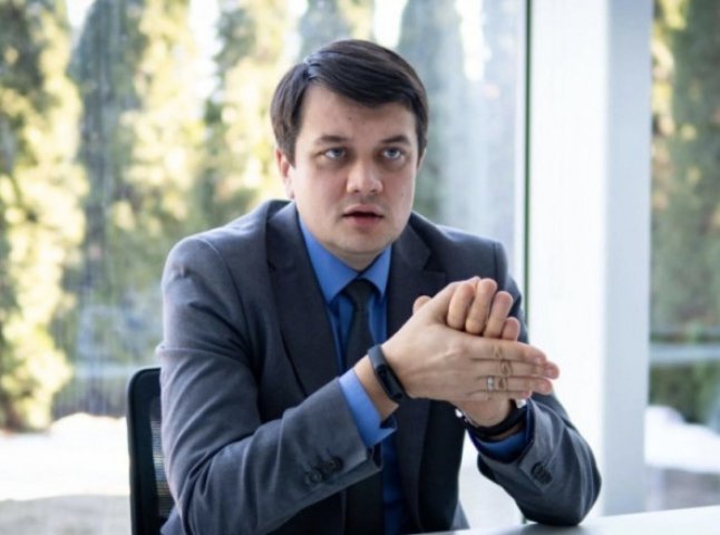 Голова партії "Слуга народу" заявив, що швидко врегулювати конфлікт на Донбасі не вийде
