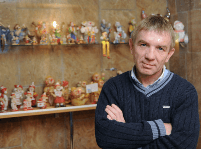 Ужгородська міська рада звільнила начальника Управління спорту за нетверезість за кермом