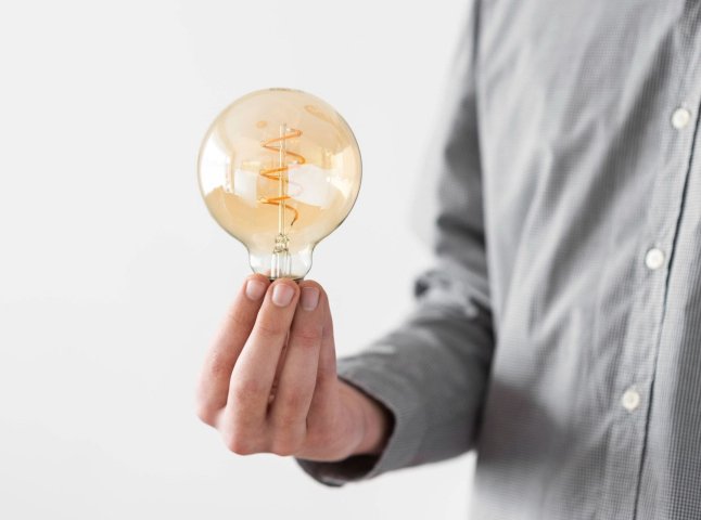 Графік відключення світла на 22 листопада: коли не буде електроенергії у суботу