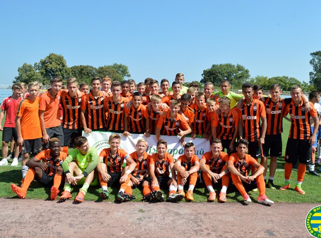 На Закарпатті відбувся футбольний турнір на честь Андрія Гаваші