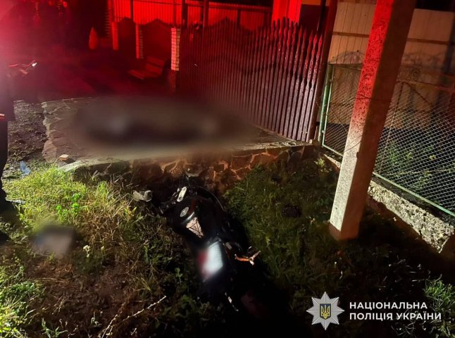 У селі на Закарпатті вночі на смерть розбився 25-річний мотоцикліст: де сталась трагедія