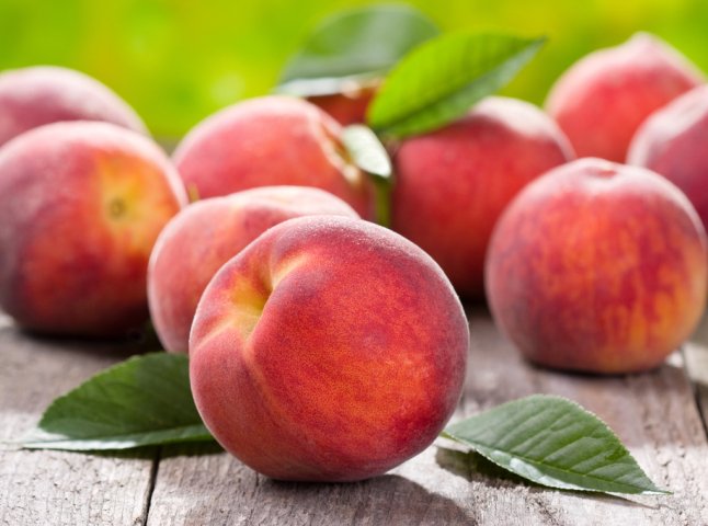На Берегівщині відбудеться фестиваль персиків