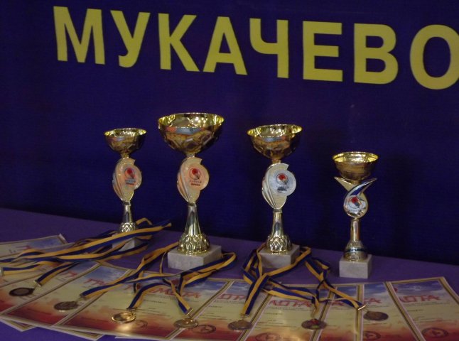 Мукачівські каратисти здобули перемогу в чемпіонаті з Шотокан-карате