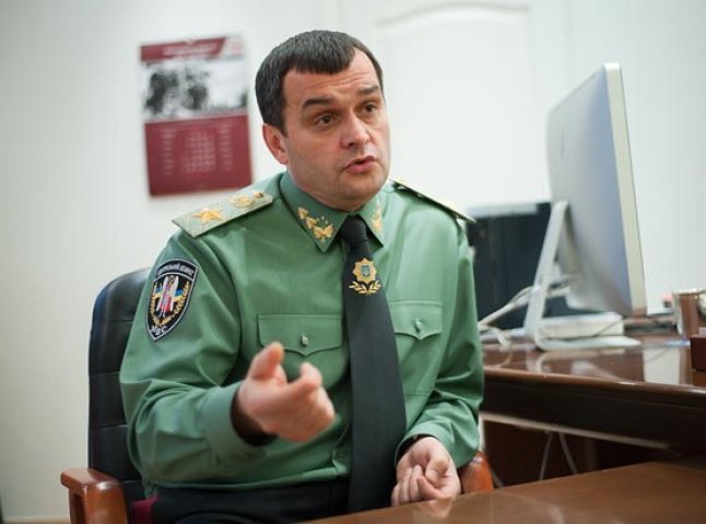 Міністр внутрішніх справ Віталій Захарченко є неофіційним власником мармурового кар’єру на Закарпатті (ВІДЕО)