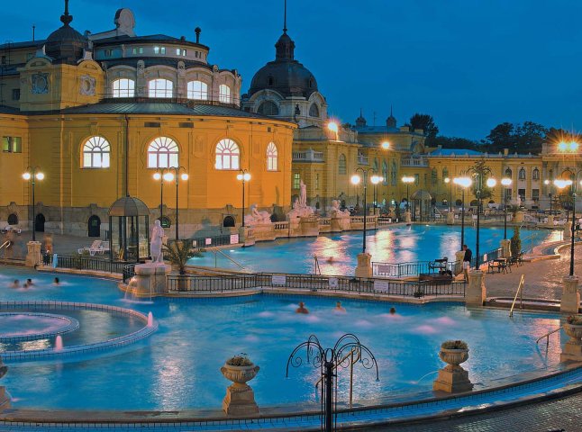 Термальні басейни Угорщини: ціни на квитки, як доїхати та практичні поради