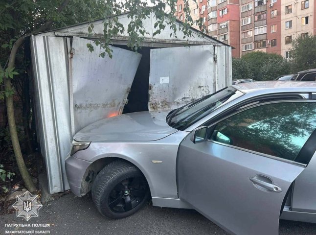 У Мукачеві п’яний водій BMW вчинив ДТП, тікаючи від поліції