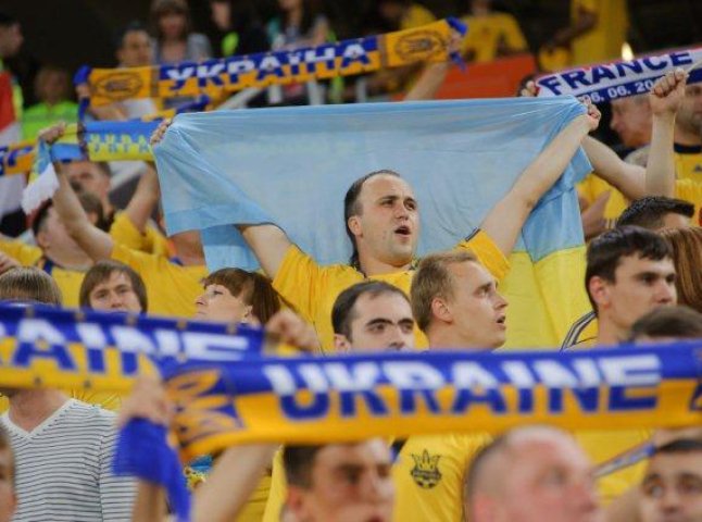 «Вболівай за Україну» – вигравай Renault Megane