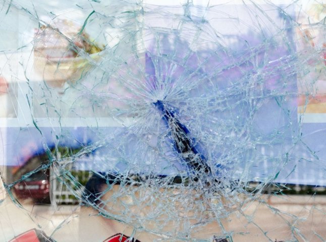 Поліція оперативно впіймала гастролера після крадіжки в Берегові