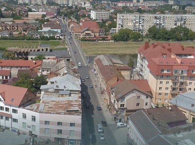 У центральній частині Мукачева перекрили одну з вулиць