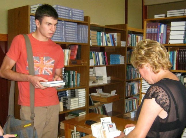 В УжНУ планують створити Вишеградську бібліотеку