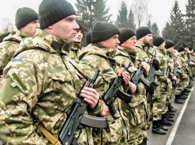 На Рівненщині 82 мобілізованих закарпатців присягнули на вірність Україні (ФОТО)