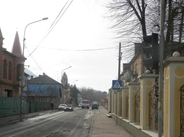 До Дня міста у Хусті з’явиться своя Алея Слави