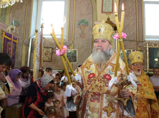 Владика Феодор звершив Божественну літургію в селі Мідяниця